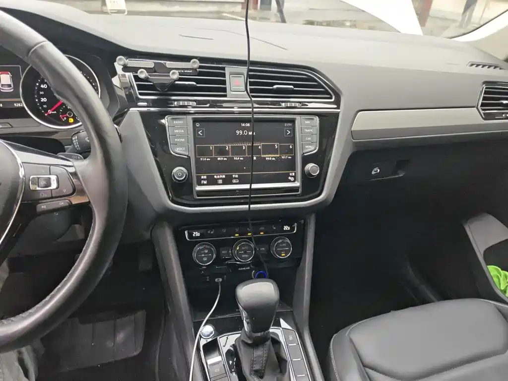 Volkswagen Tiguan L — миниатюра 9