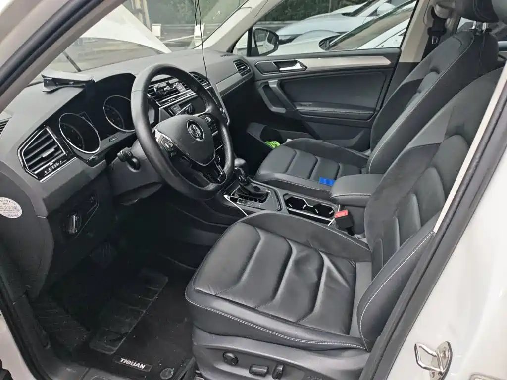 Volkswagen Tiguan L — миниатюра 11