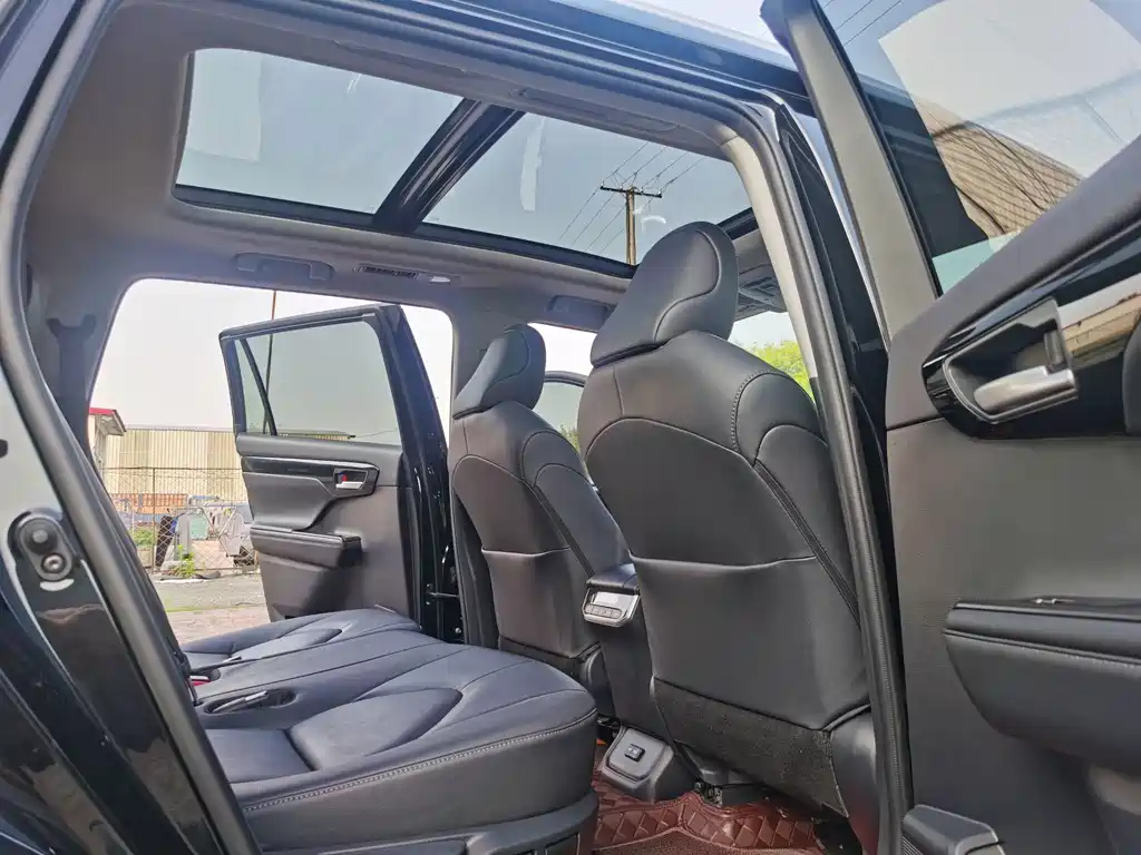 Toyota Highlander — миниатюра 12