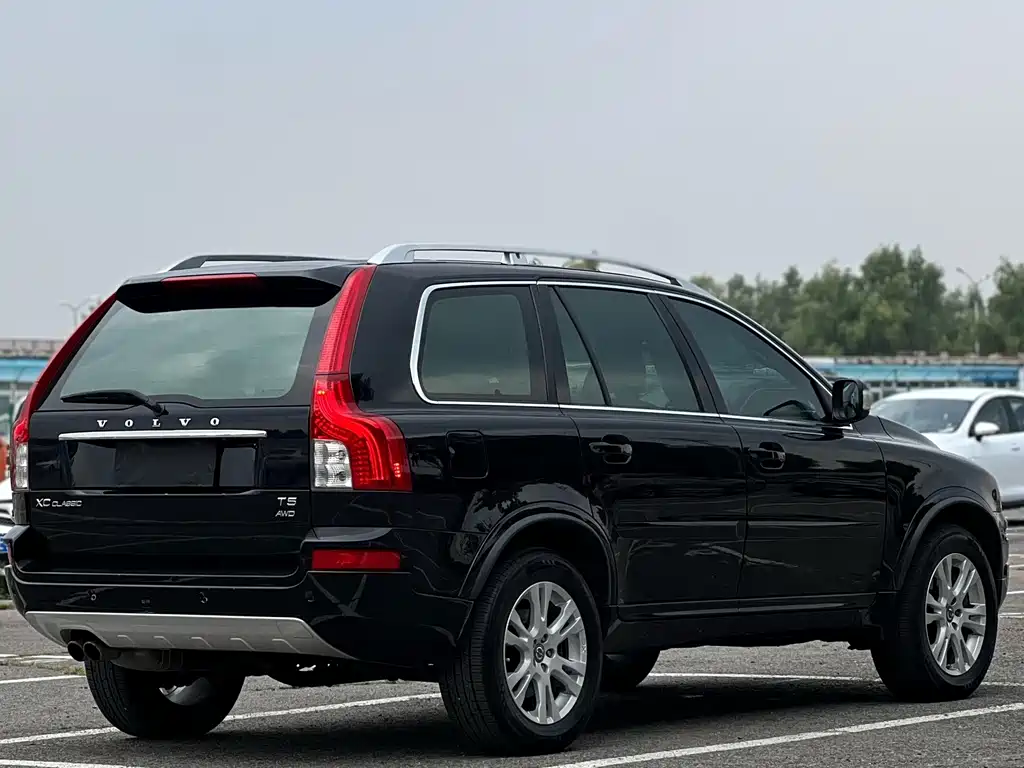Volvo XC Classic — миниатюра 6