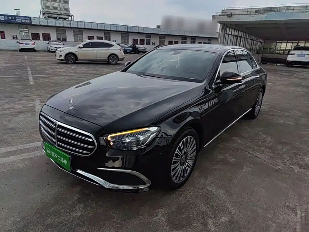 Mercedes-Benz E-Class — миниатюра 2