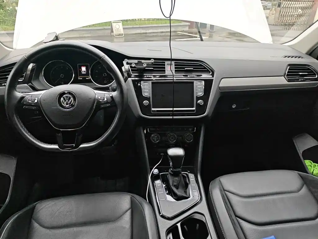 Volkswagen Tiguan L — миниатюра 5