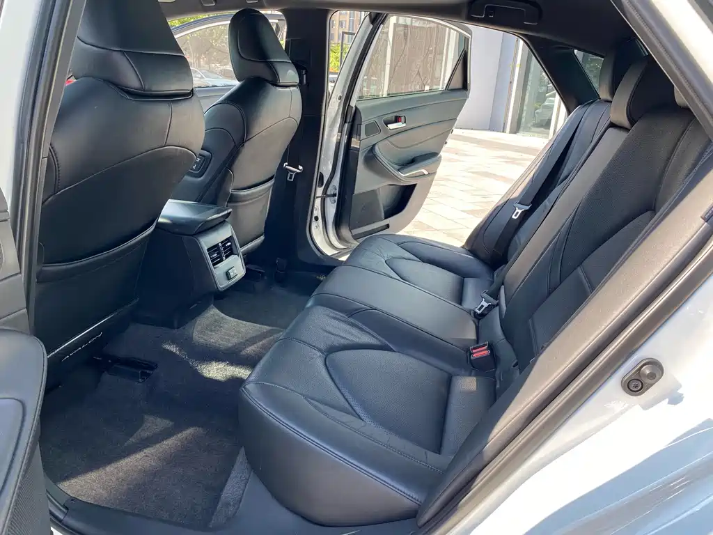 Toyota Avalon — миниатюра 16