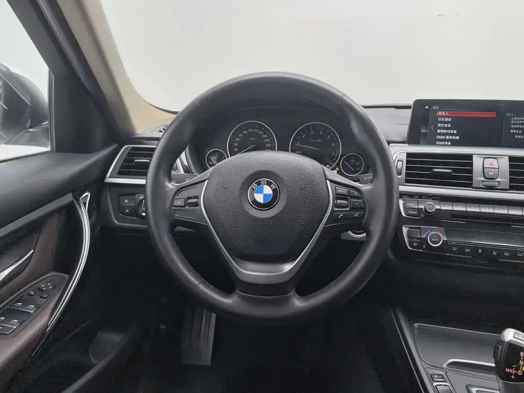 BMW 3 Series — миниатюра 11