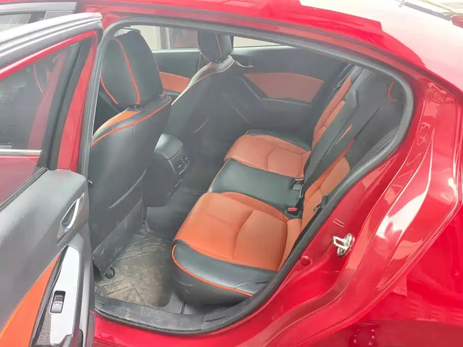 Mazda 3 Axela — миниатюра 11