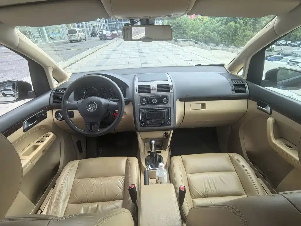 Volkswagen Touran — миниатюра 12