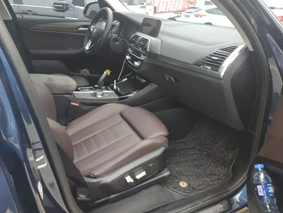 BMW X3 — миниатюра 8