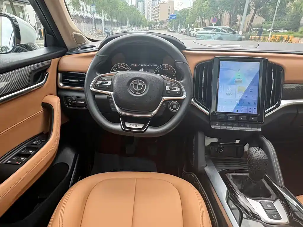 Zhonghua V7 — миниатюра 13