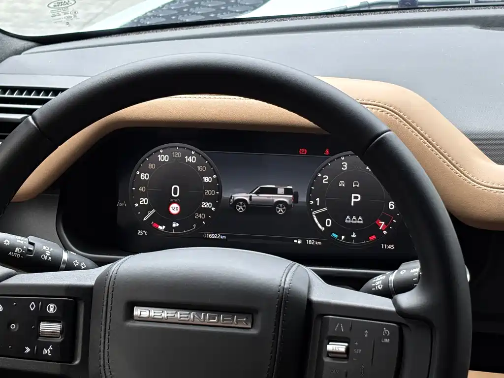 Land Rover Defender — миниатюра 12