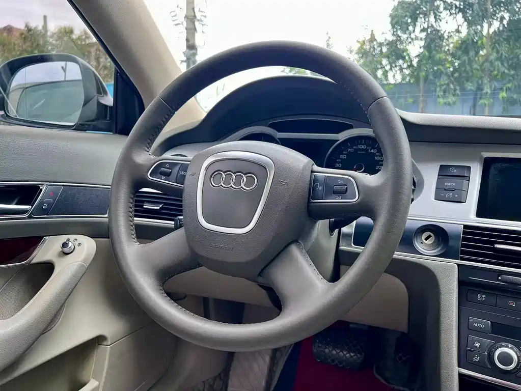 Audi A6L — миниатюра 12