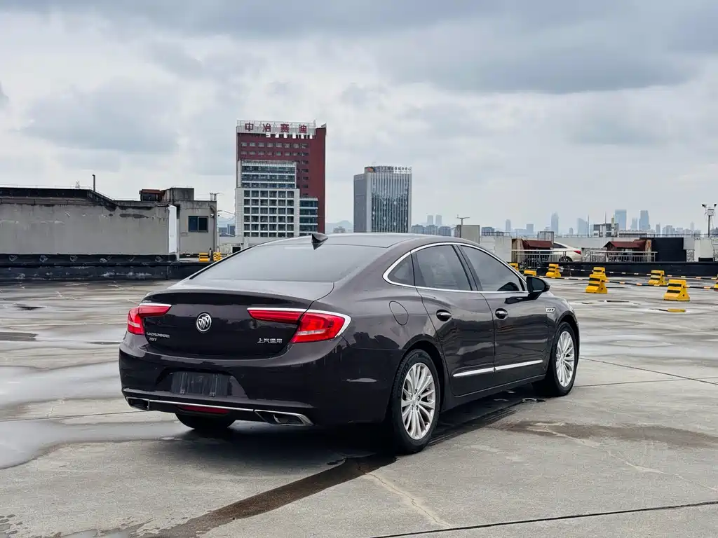 Buick LaCrosse — миниатюра 4