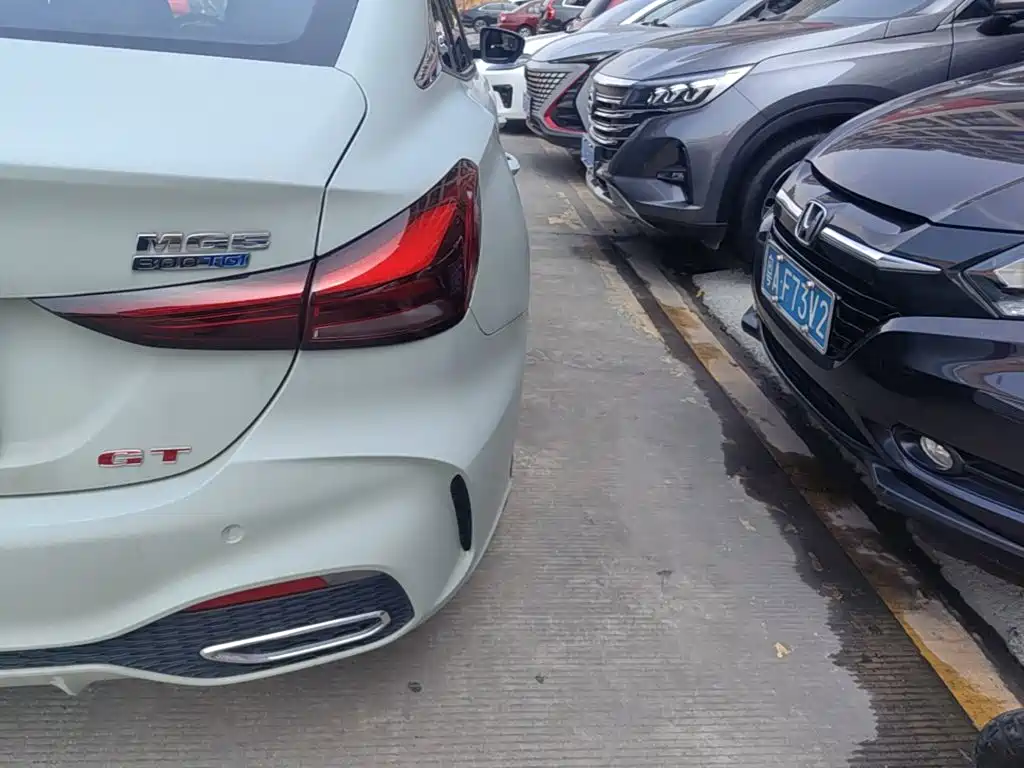 MG MG5 — миниатюра 8