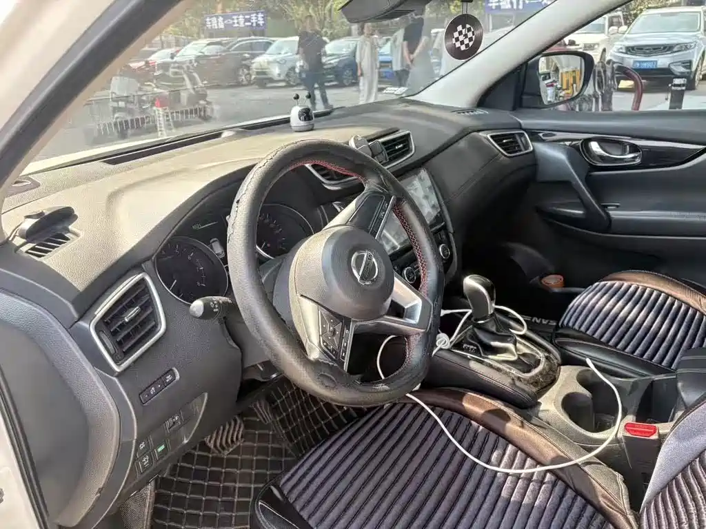 Nissan Qashqai — миниатюра 5