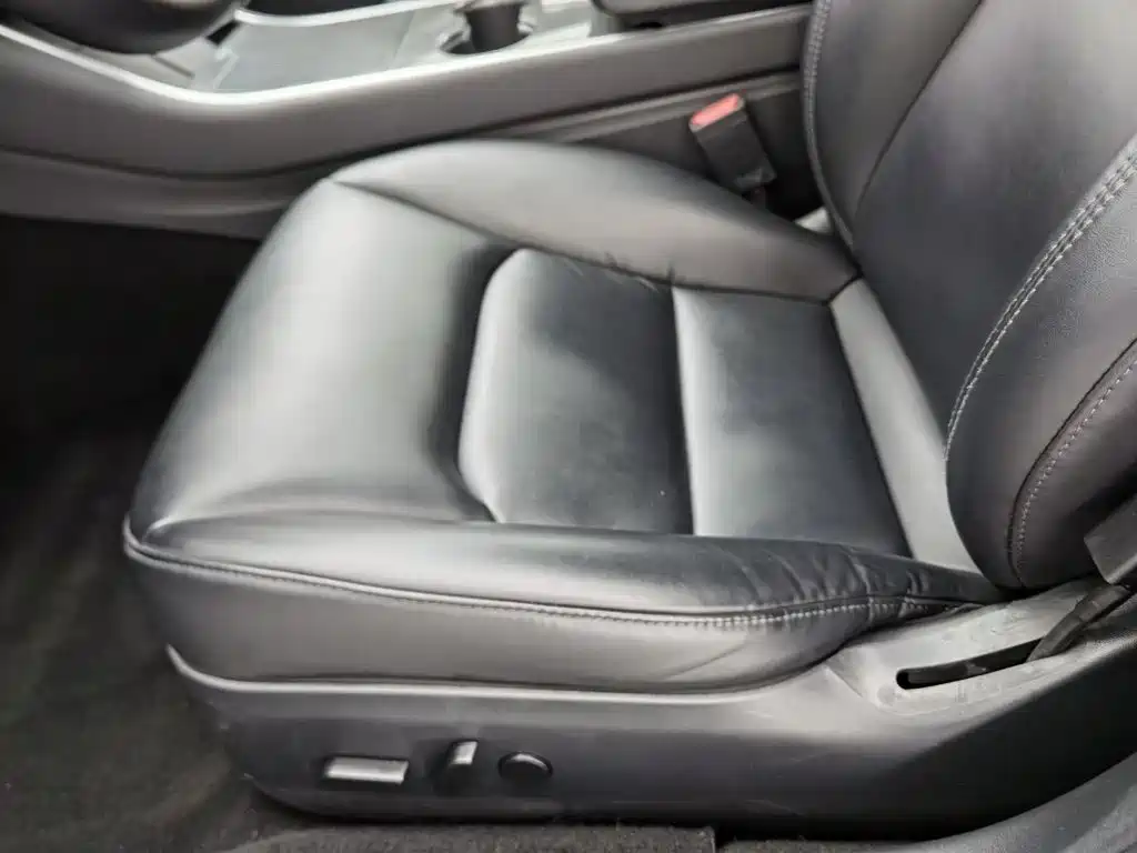 Tesla Model 3 — миниатюра 20