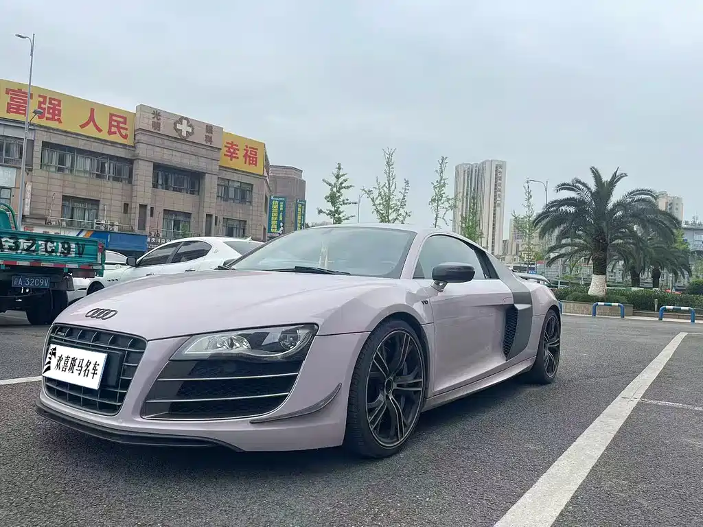 Audi R8 2014