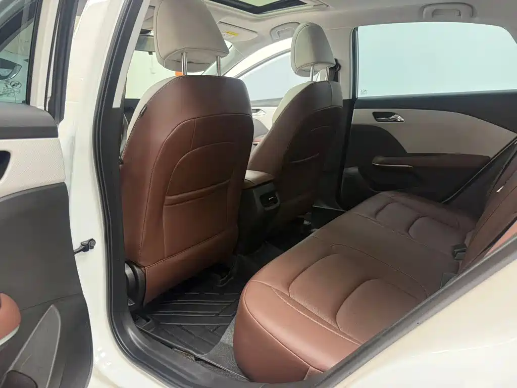 Chevrolet Monza — миниатюра 8