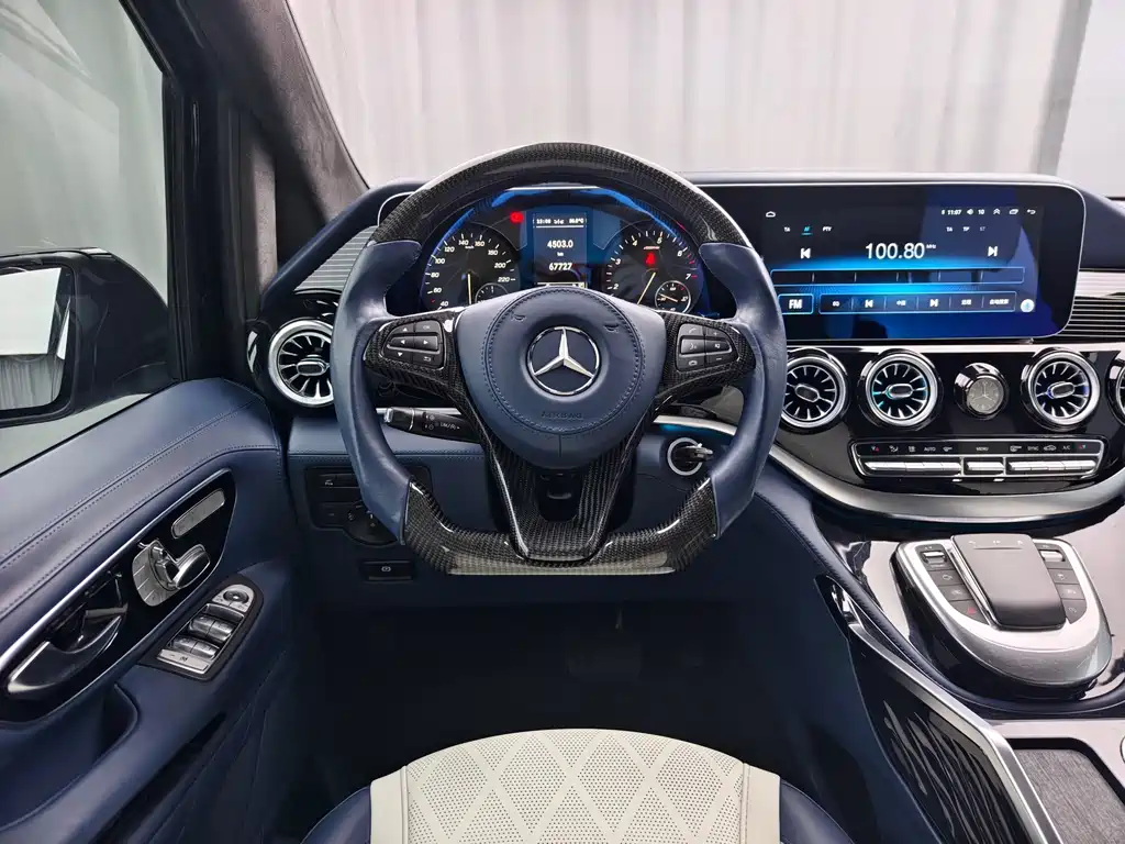 Mercedes-Benz Vito — миниатюра 13