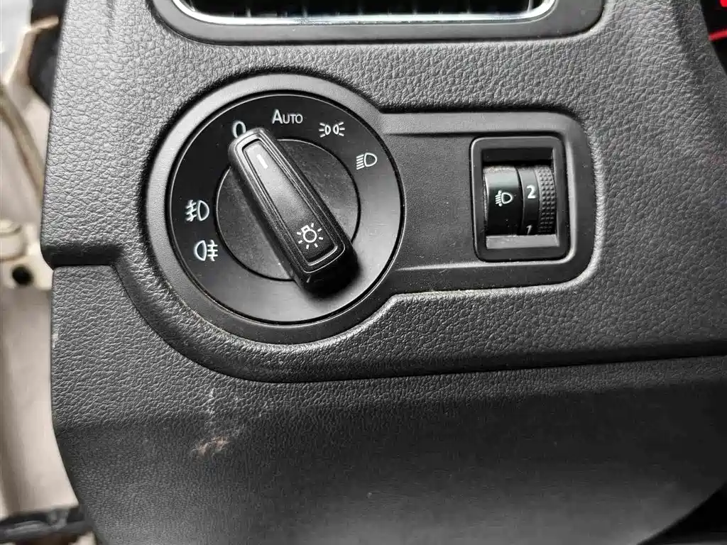Volkswagen Polo — миниатюра 7