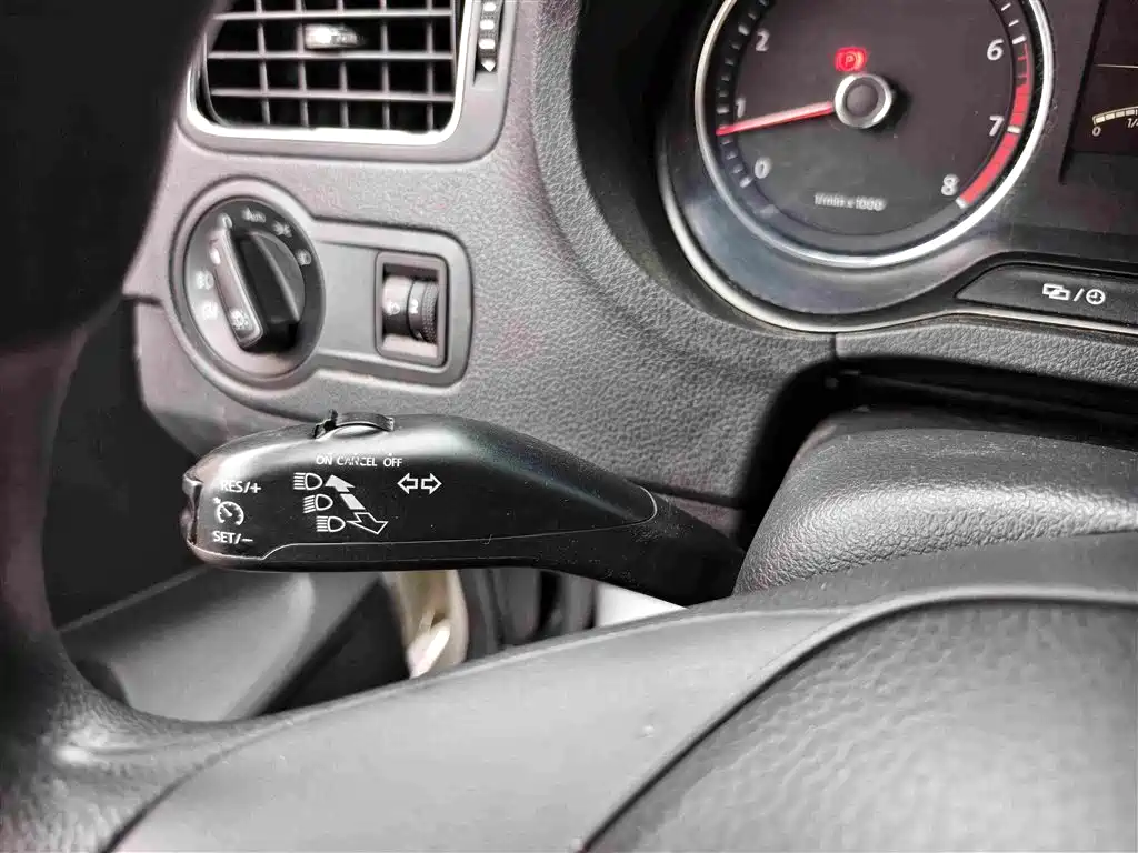 Volkswagen Polo — миниатюра 8