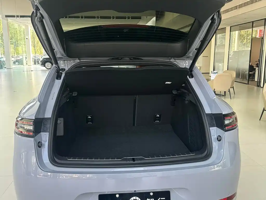 AITO AITO M5 — миниатюра 6
