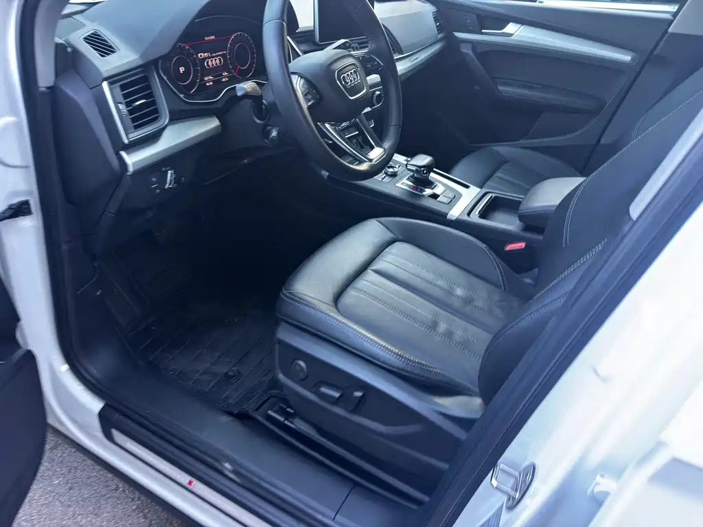 Audi Q5L — миниатюра 11