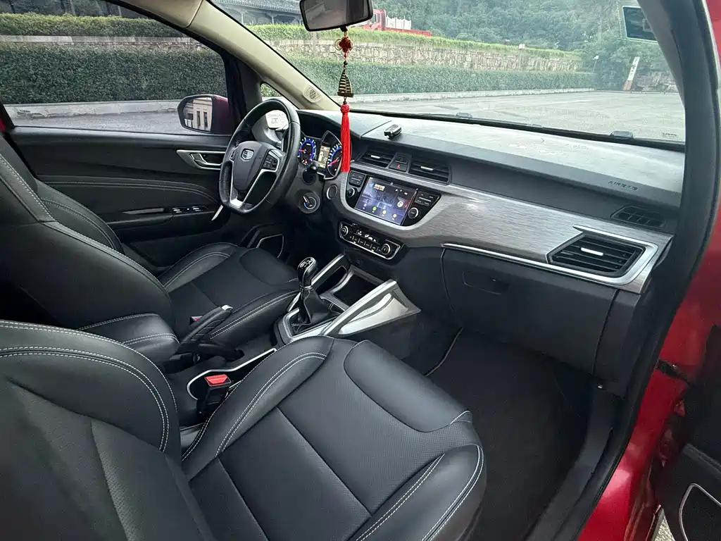 Geely Vision X3 — миниатюра 10
