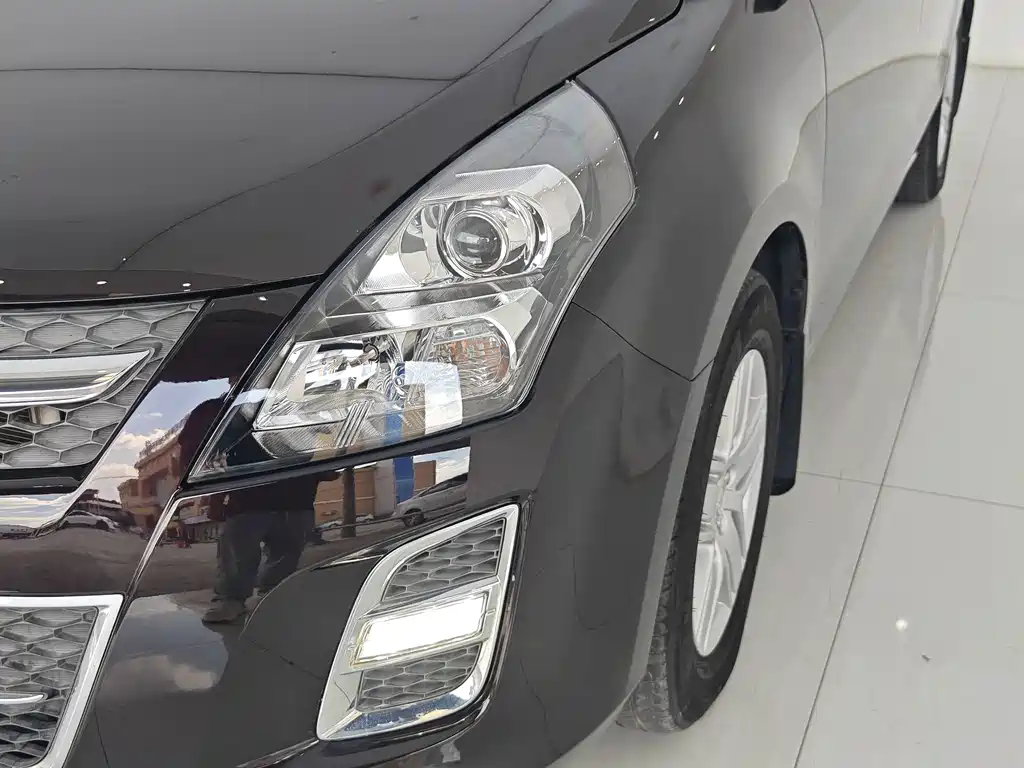 Mazda 8 — миниатюра 12