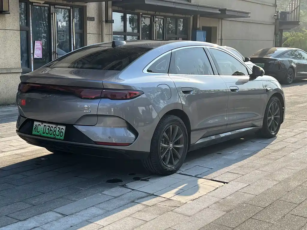 BYD Qin L — миниатюра 6