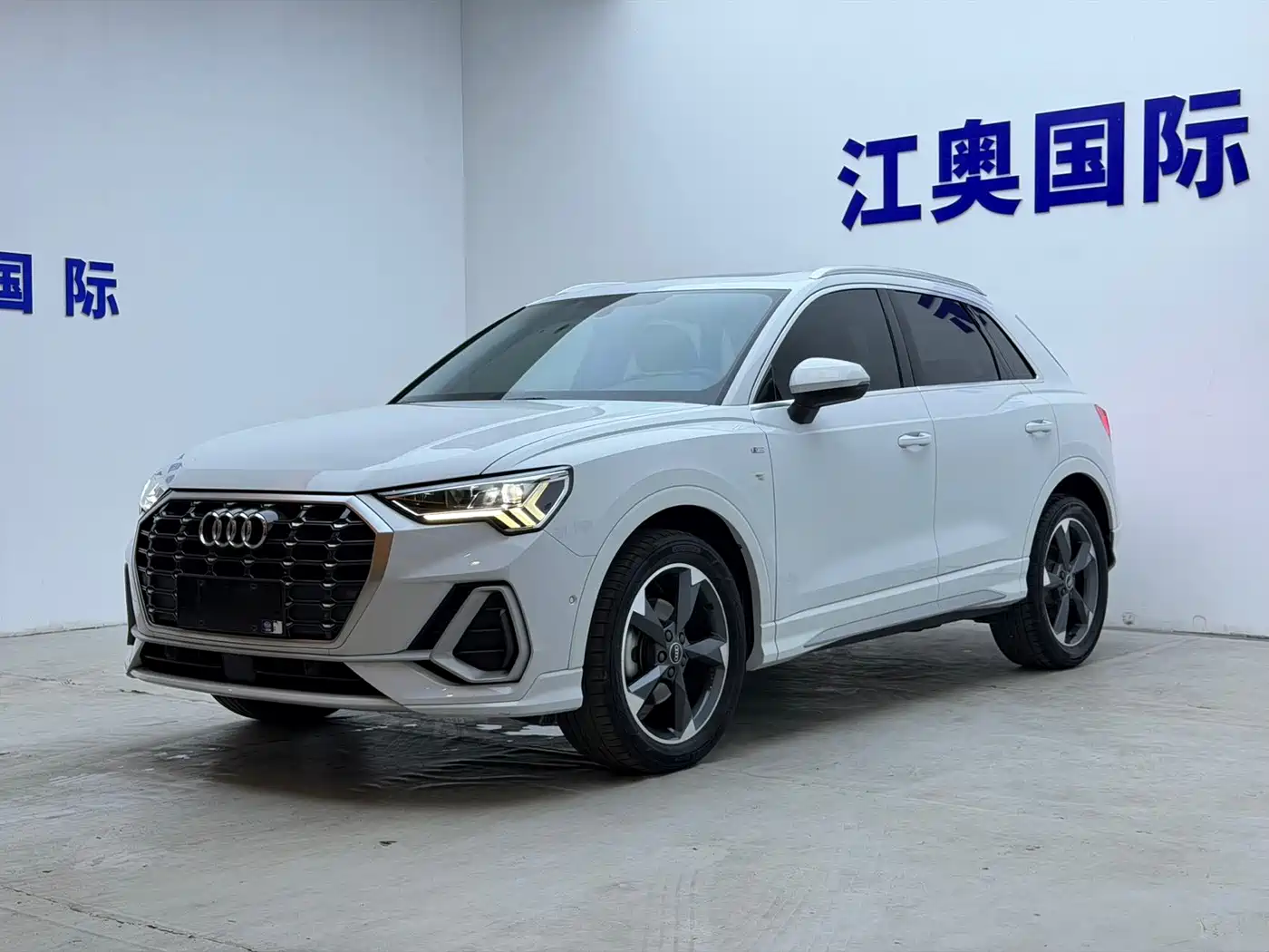 奥迪Q3 2023款 35 TFSI 时尚动感型（1.4T） 2023
