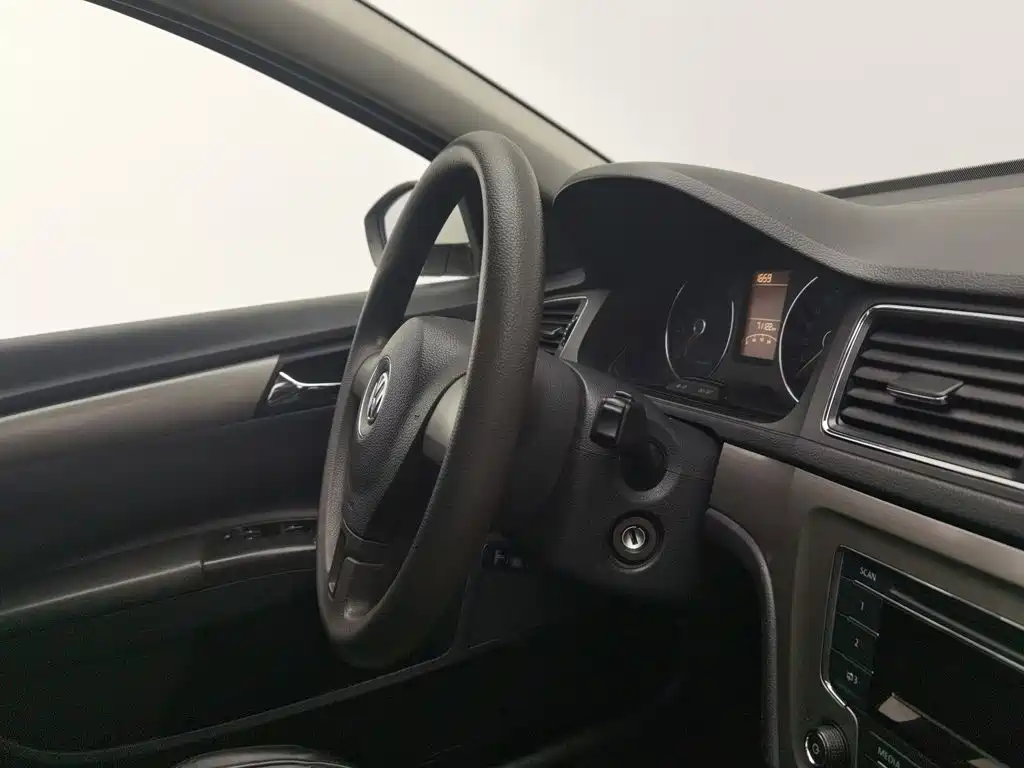 Volkswagen Lavida — миниатюра 22