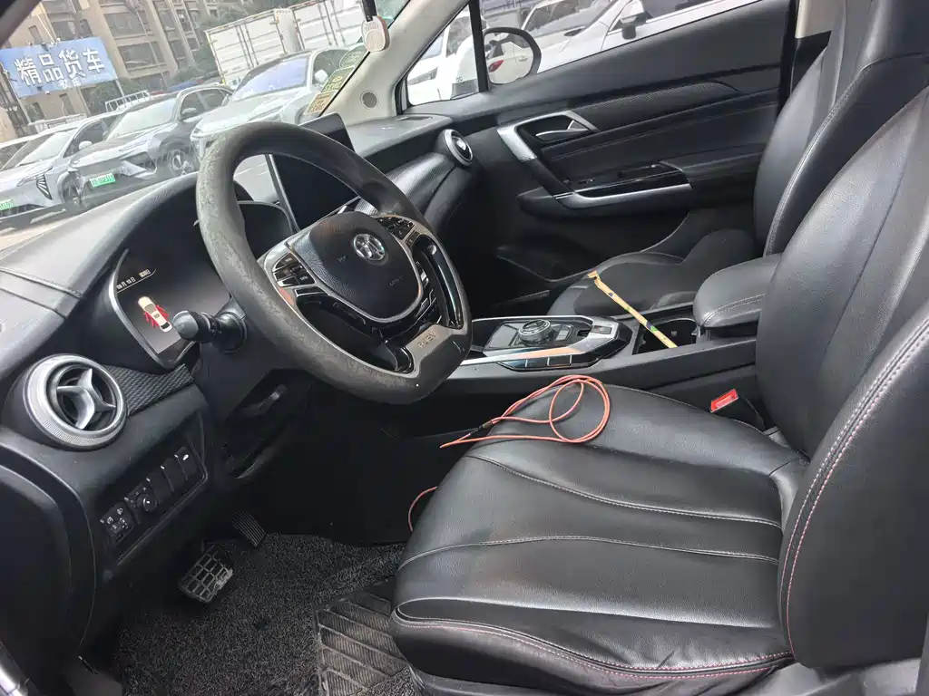 BAIC EU5 — миниатюра 11