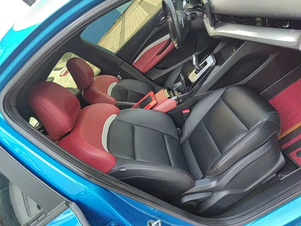 MG MG5 — миниатюра 25