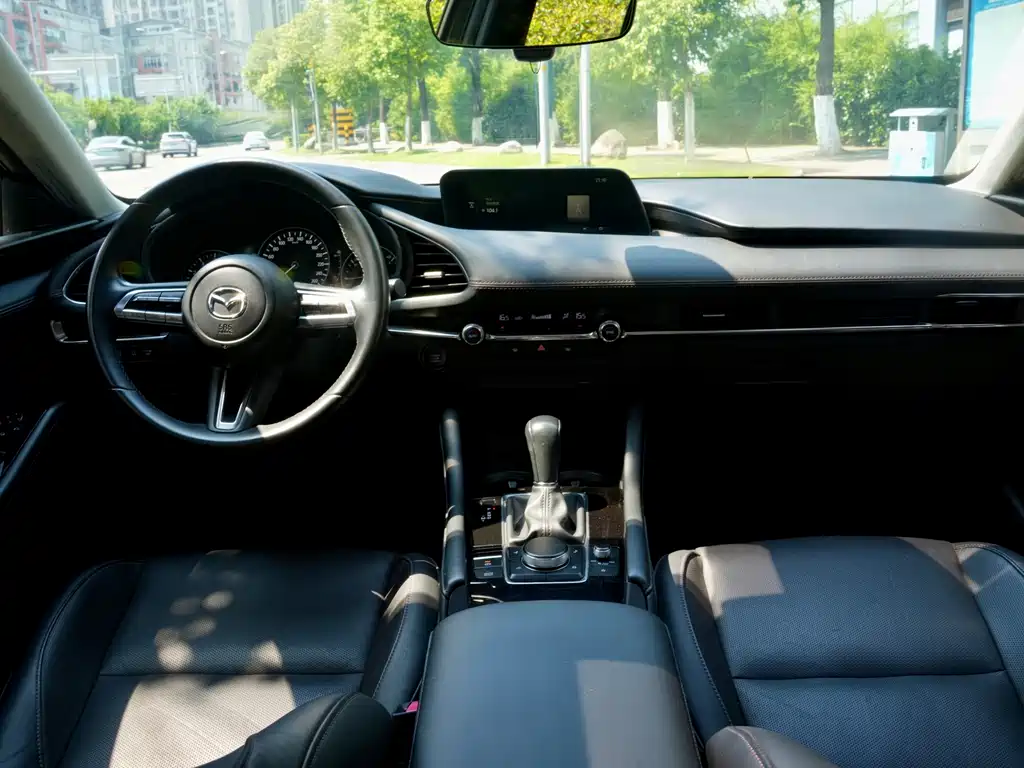 Mazda 3 Axela — миниатюра 16