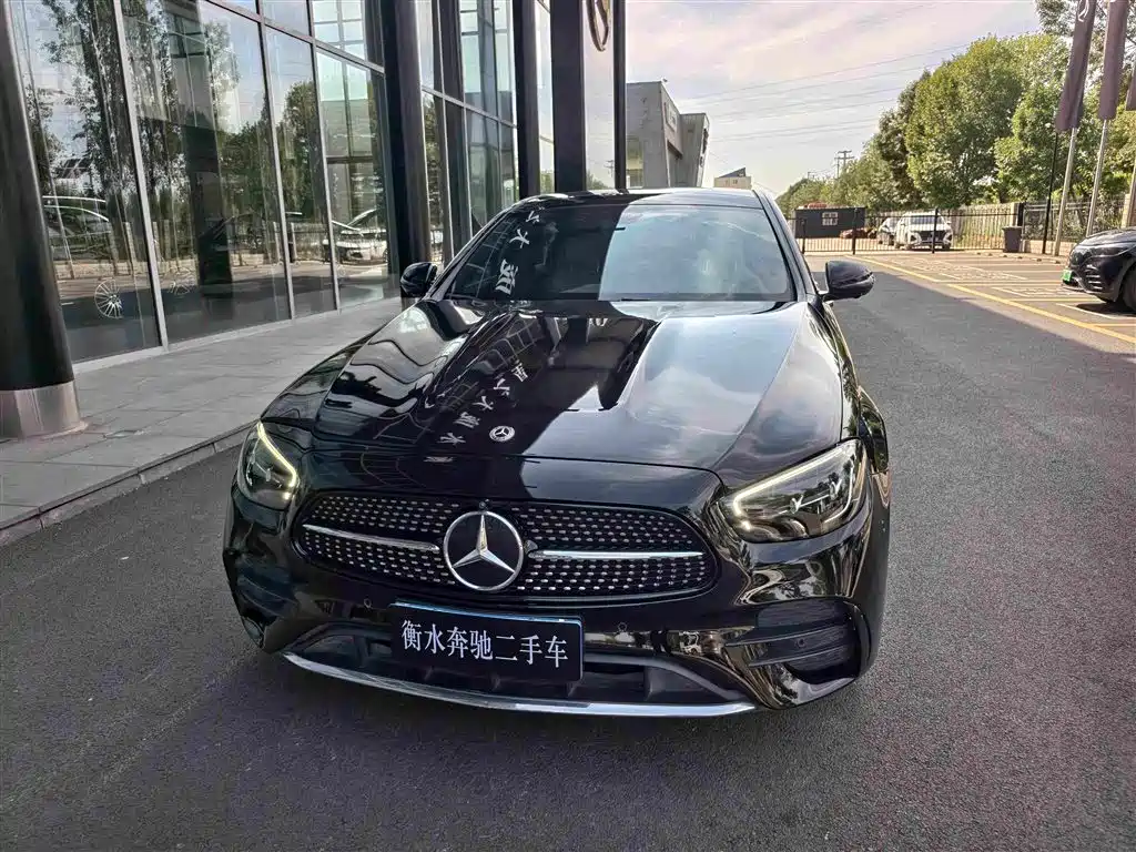 Mercedes-Benz E-Class — миниатюра 2