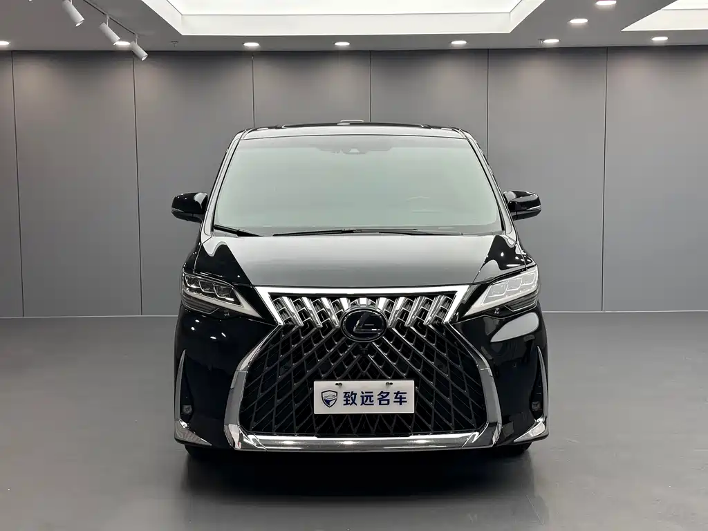Lexus LM — миниатюра 2