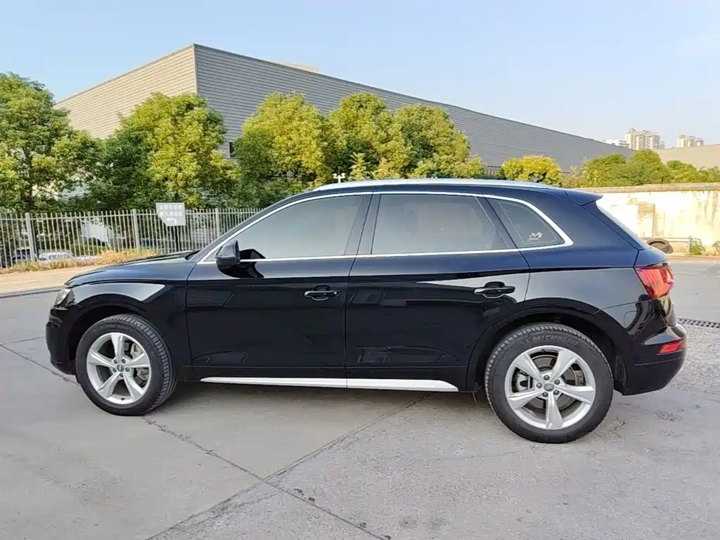 Audi Q5L — миниатюра 4