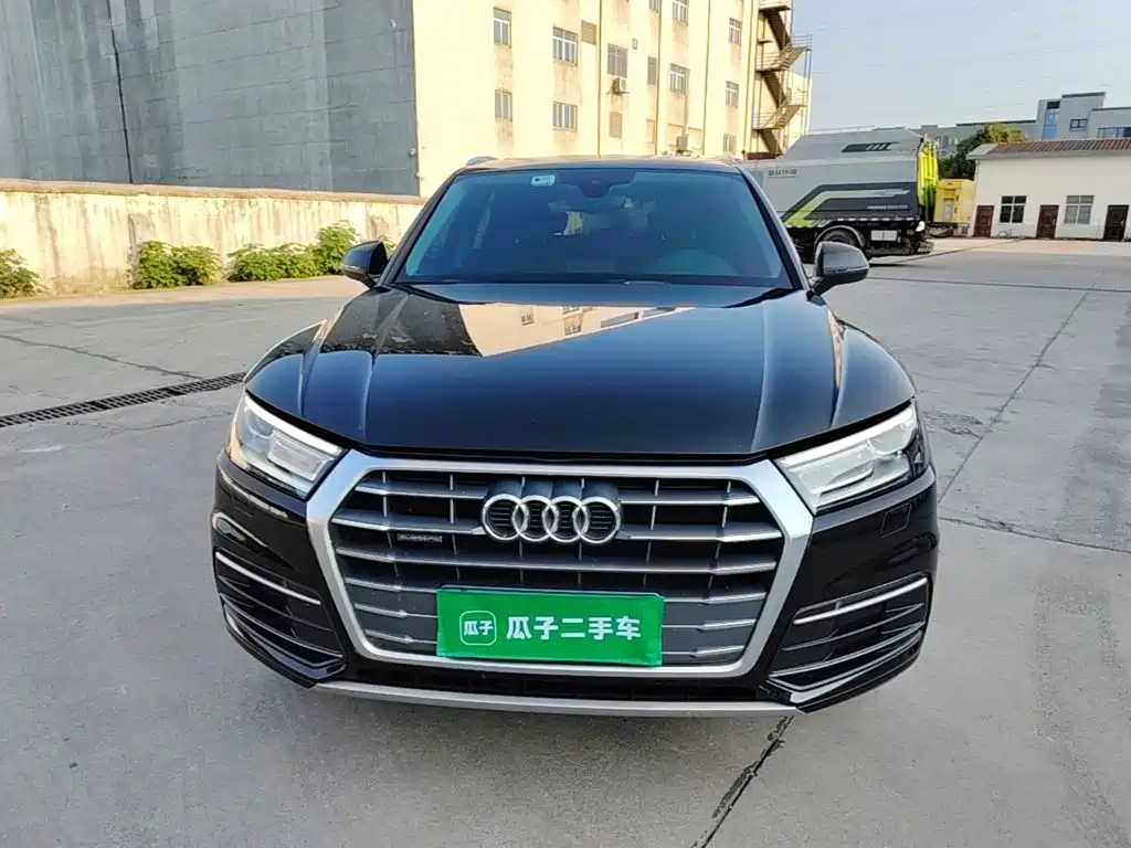 Audi Q5L — миниатюра 2