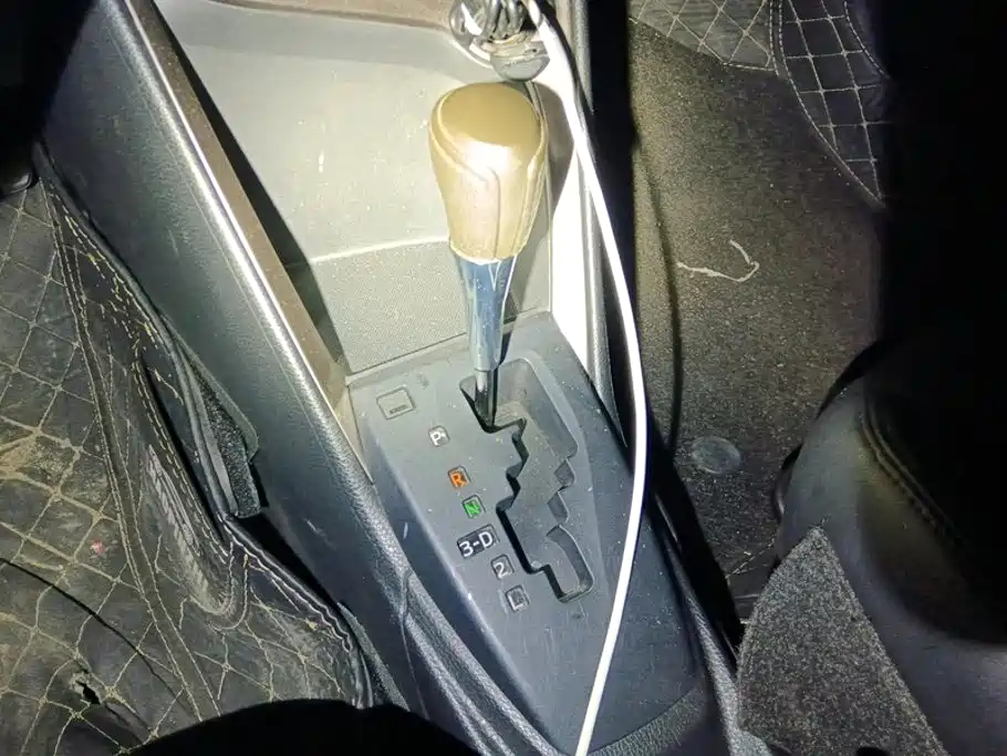 Toyota Yaris L — миниатюра 16