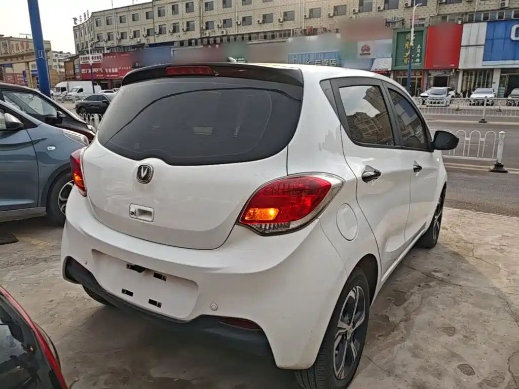 Changan Benben E-Star — миниатюра 6