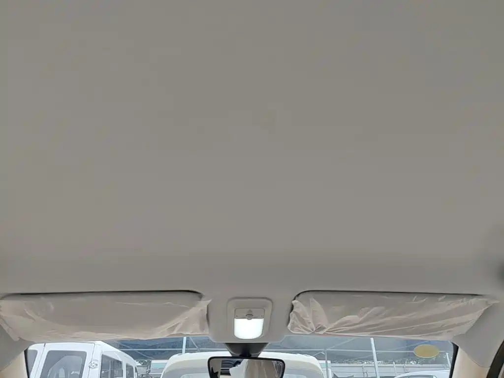 Wuling MINIEV — миниатюра 18