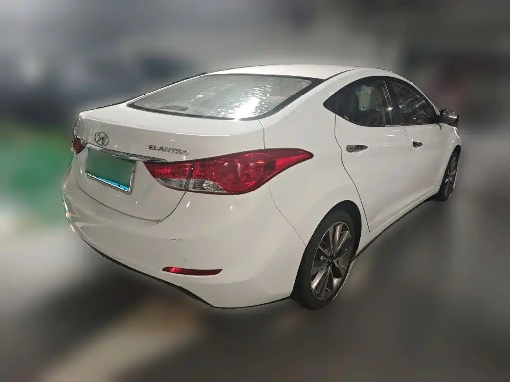 Hyundai Elantra Langdong — миниатюра 4