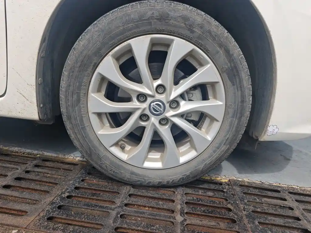 Nissan Sylphy — миниатюра 8
