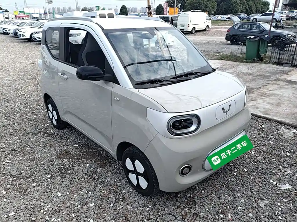 Wuling MINIEV — миниатюра 4