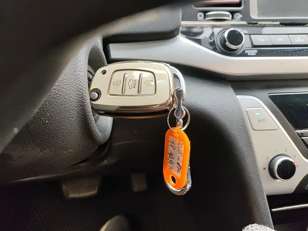 Hyundai Elantra — миниатюра 9