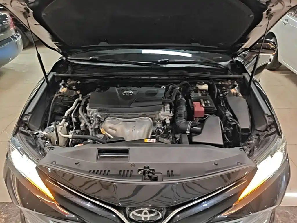 Toyota Camry — миниатюра 20