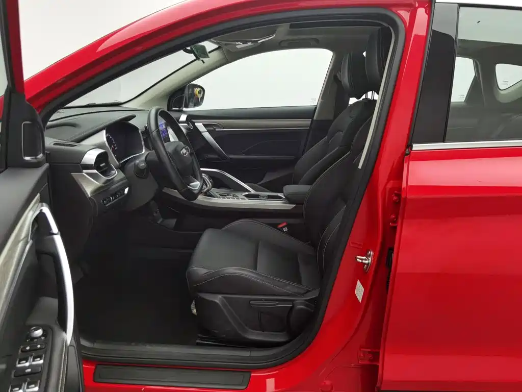 Geely Binyue — миниатюра 10