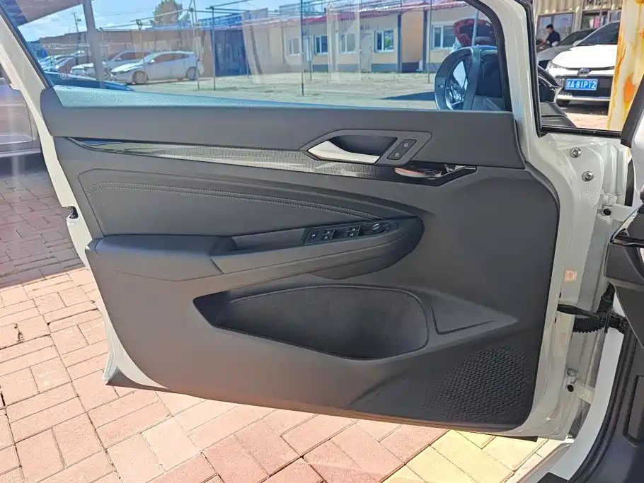 Volkswagen Golf — миниатюра 7