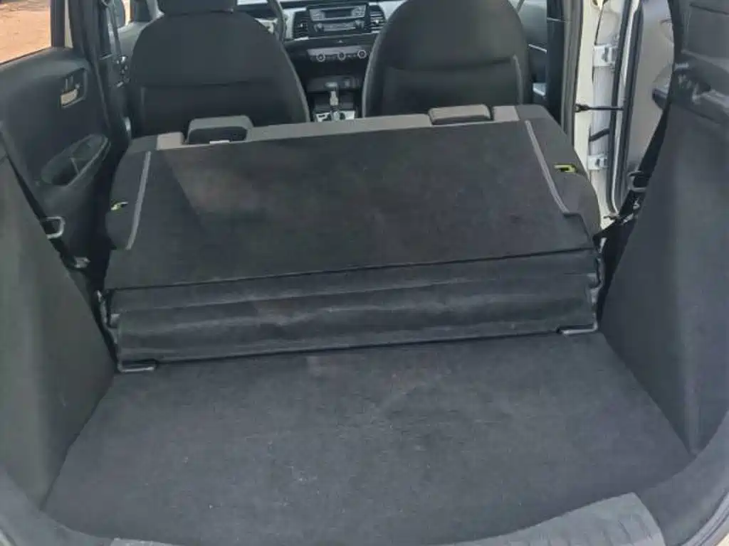 Honda Fit — миниатюра 8