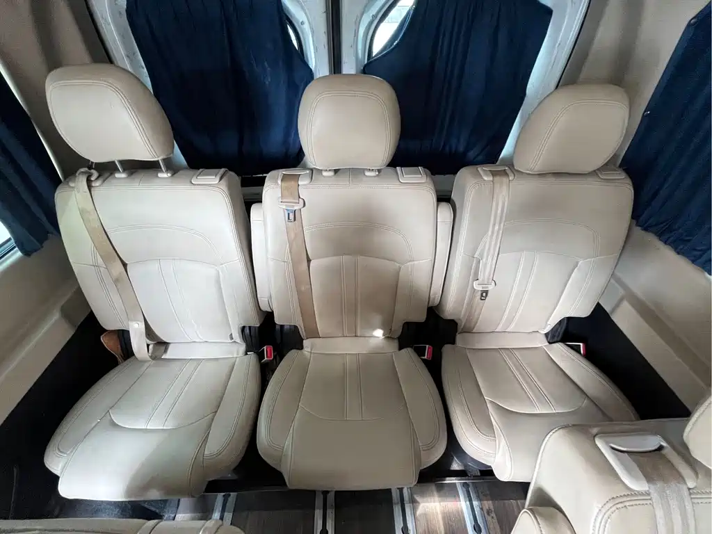 MAXUS V90 — миниатюра 12