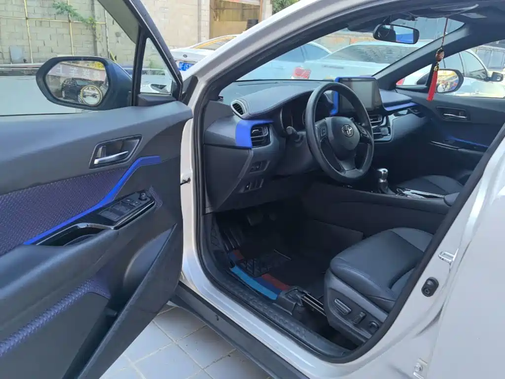 Toyota C-HR — миниатюра 16